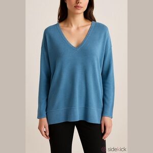 Vineyard Vines Garment Dye Stripe V-Neck Sweater NWT